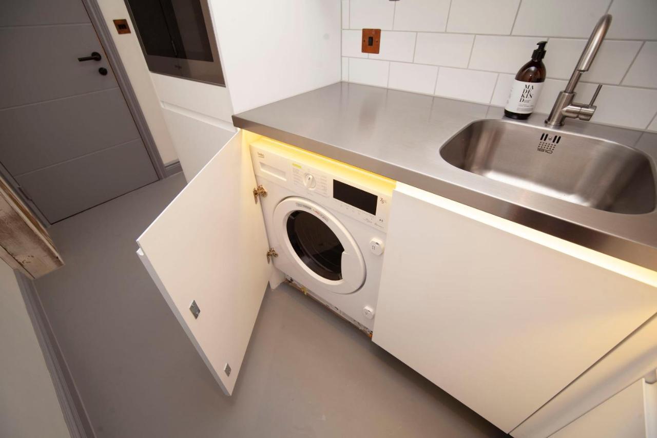 Higgihaus Apartment 5 Clare Street Aparthotel Central Location بريستول المظهر الخارجي الصورة
